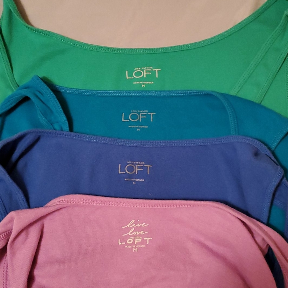 Bundle of 4 tanks